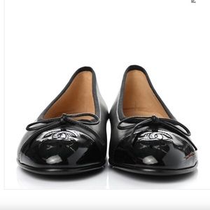 CHANEL Lambskin Patent Cap Toe Ballerina Flats 38 Black Chanel Ballet Flats